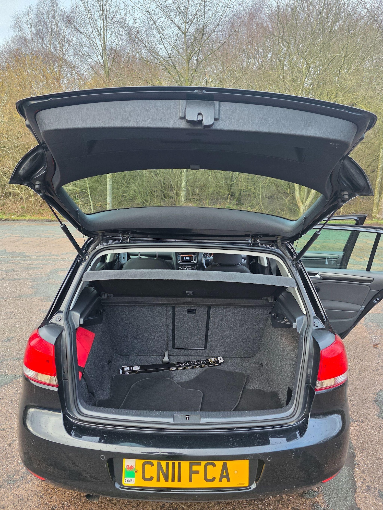 Used Volkswagen Golf 2011 for sale - 77411808: Photo 12