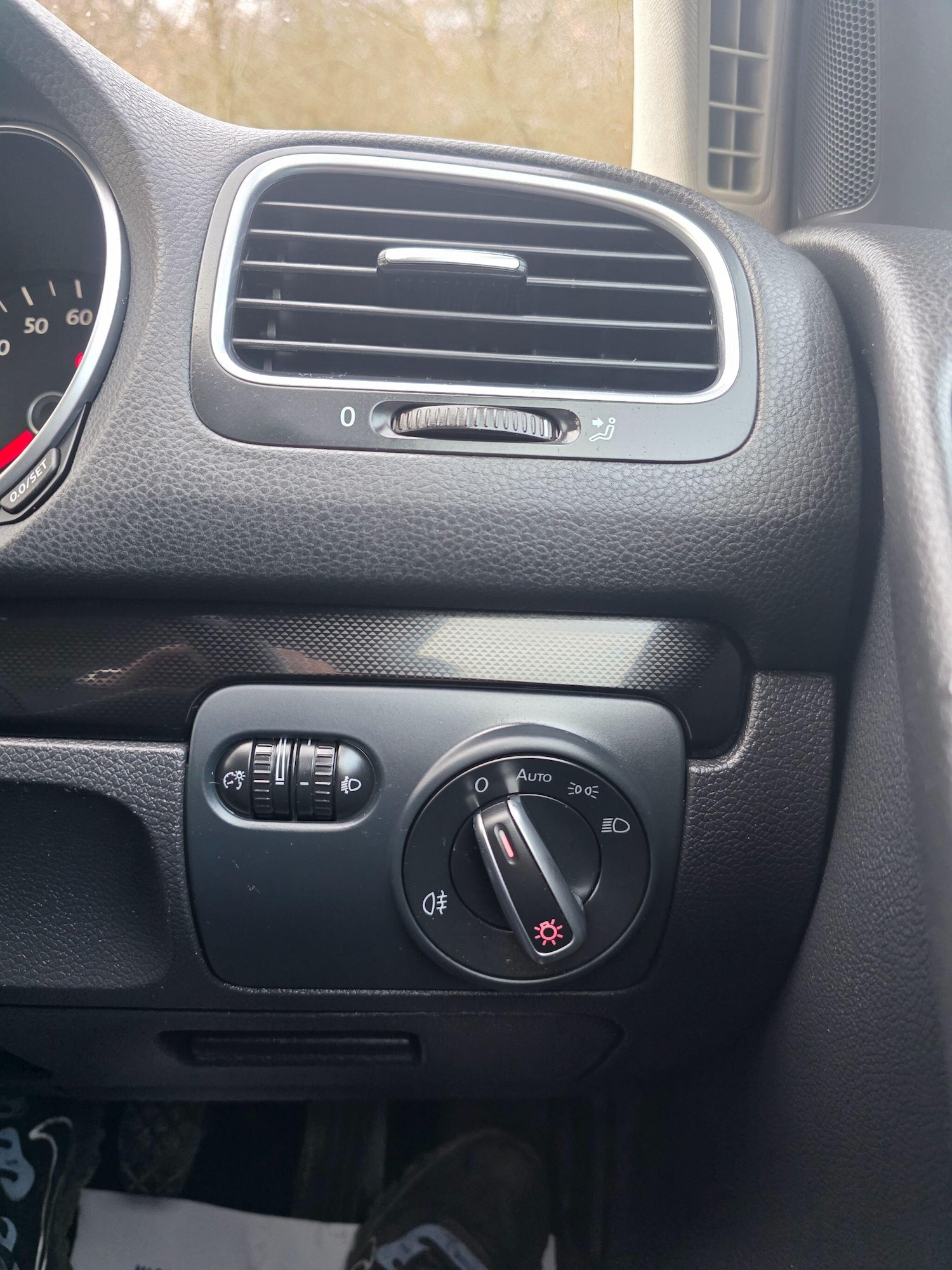 Used Volkswagen Golf 2011 for sale - 77411808: Photo 20