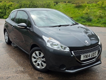 Used Peugeot 208 2014 for sale - 78649221: Photo