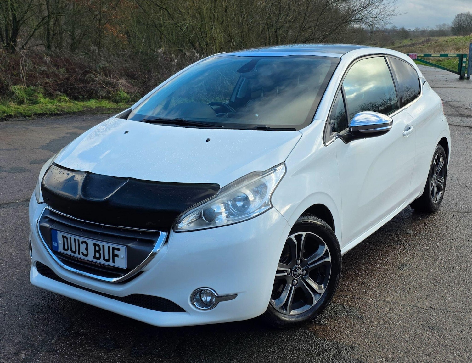 Used Peugeot 208 2013 for sale - 77278506: Photo 2