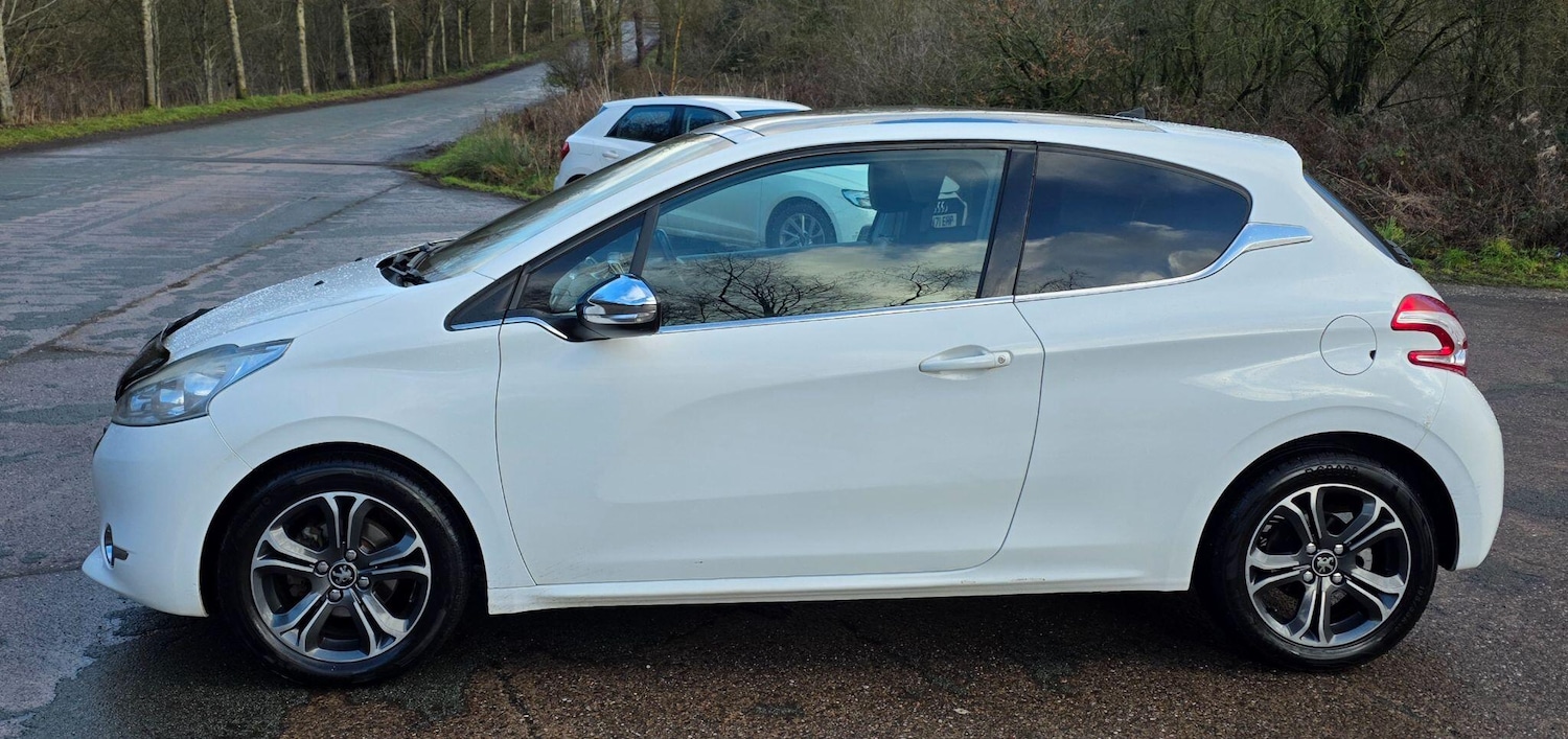 Used Peugeot 208 2013 for sale - 77278506: Photo 5
