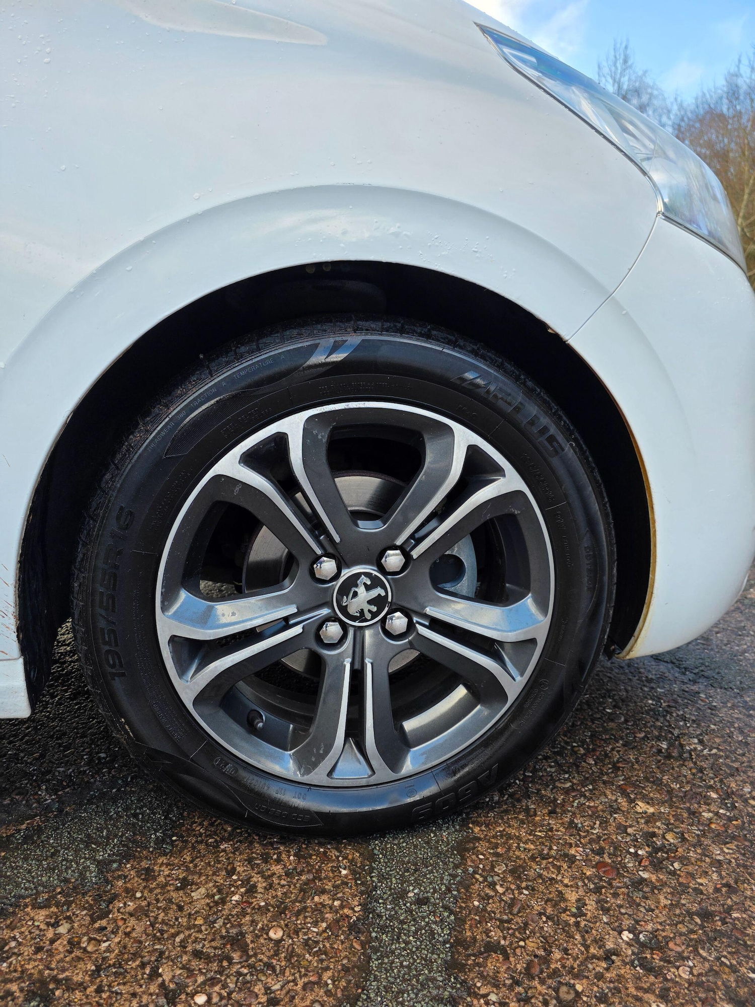 Used Peugeot 208 2013 for sale - 77278506: Photo 9