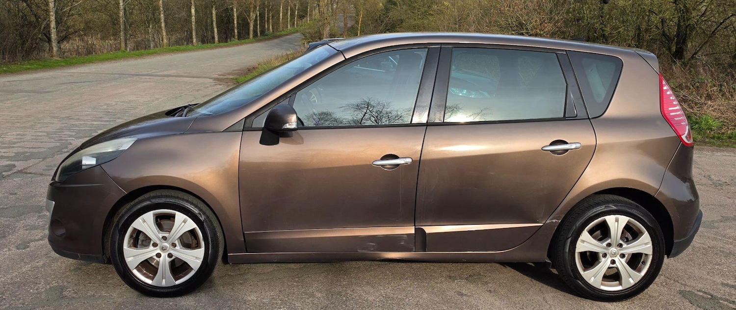 Used Renault Scenic 2011 for sale - 77977604: Photo 5