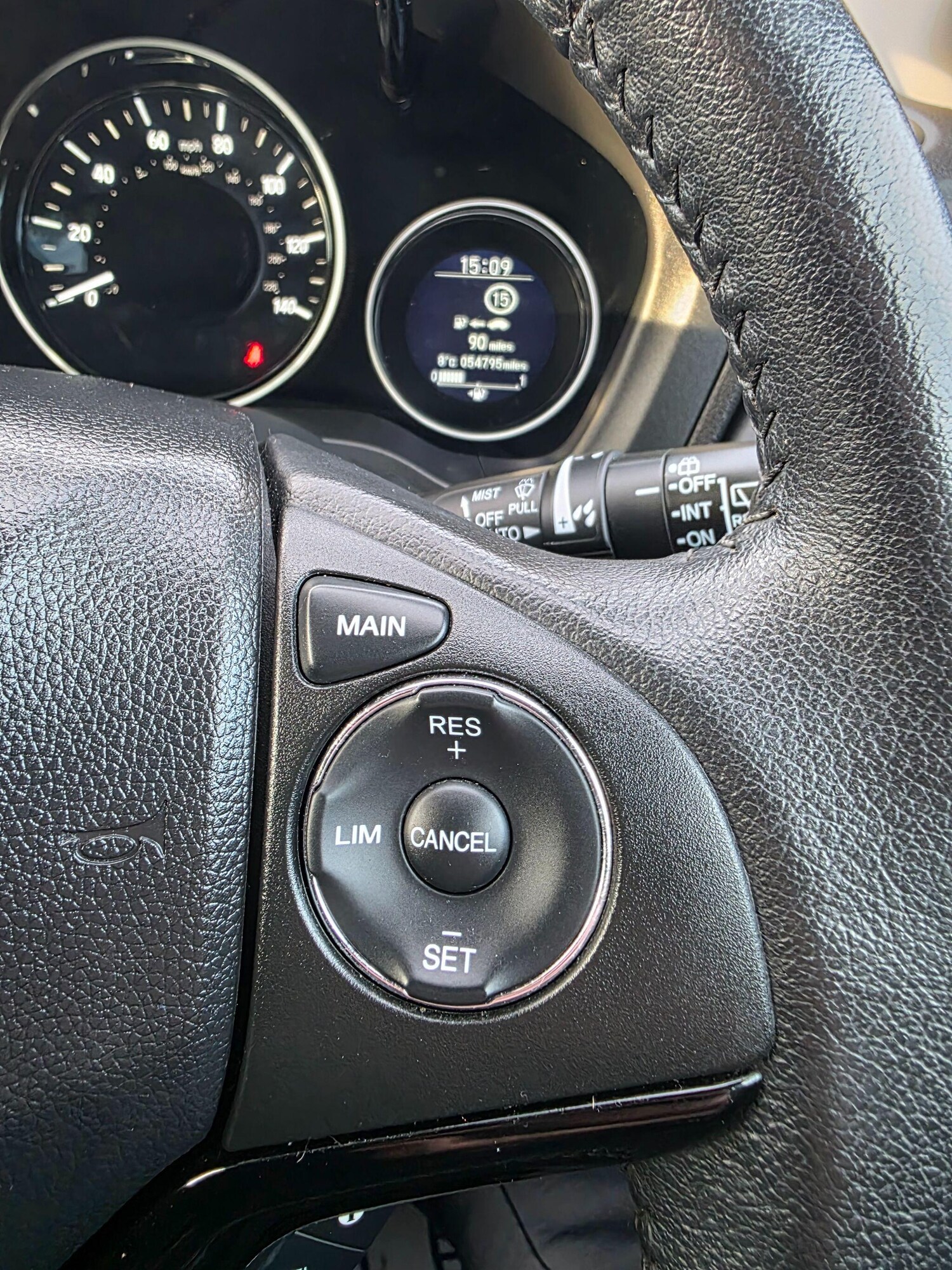 Used Honda HR-V 2015 for sale - 77255577: Photo 24