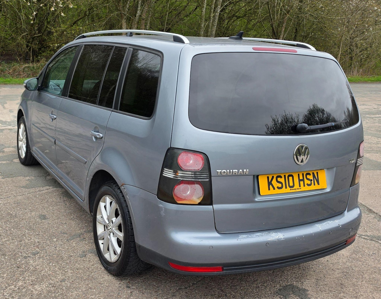 Used Volkswagen Touran 2010 for sale - 78100062: Photo 4