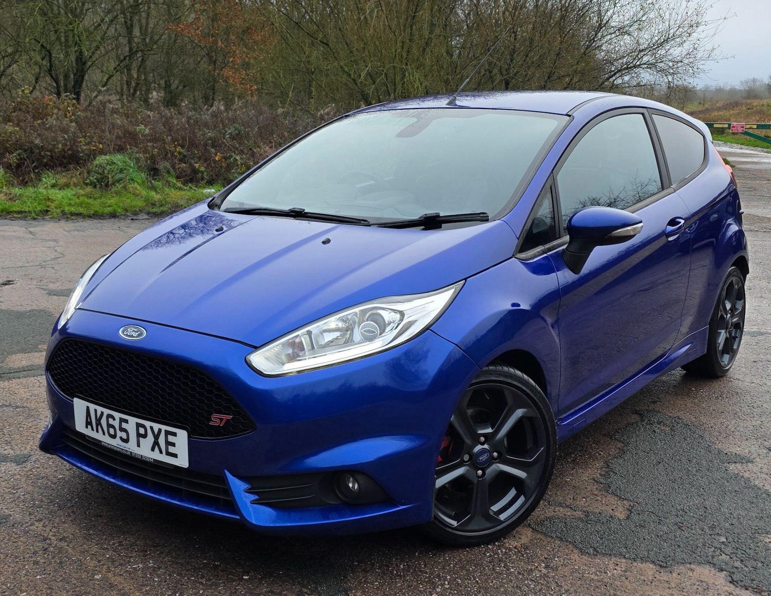 Used Ford Fiesta 2015 for sale - 77290983: Photo 2