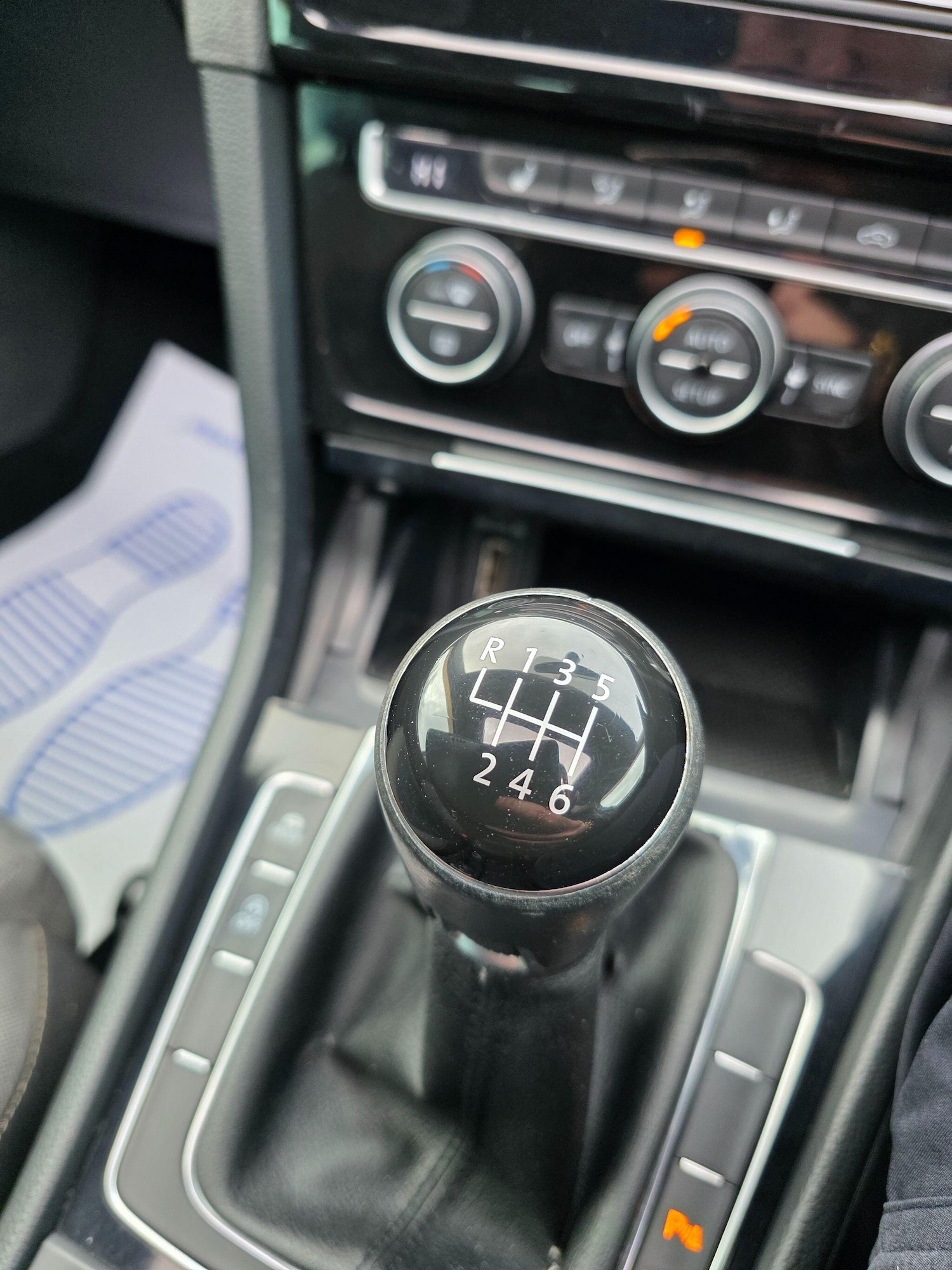 Used Volkswagen Golf 2014 for sale - 77633166: Photo 24