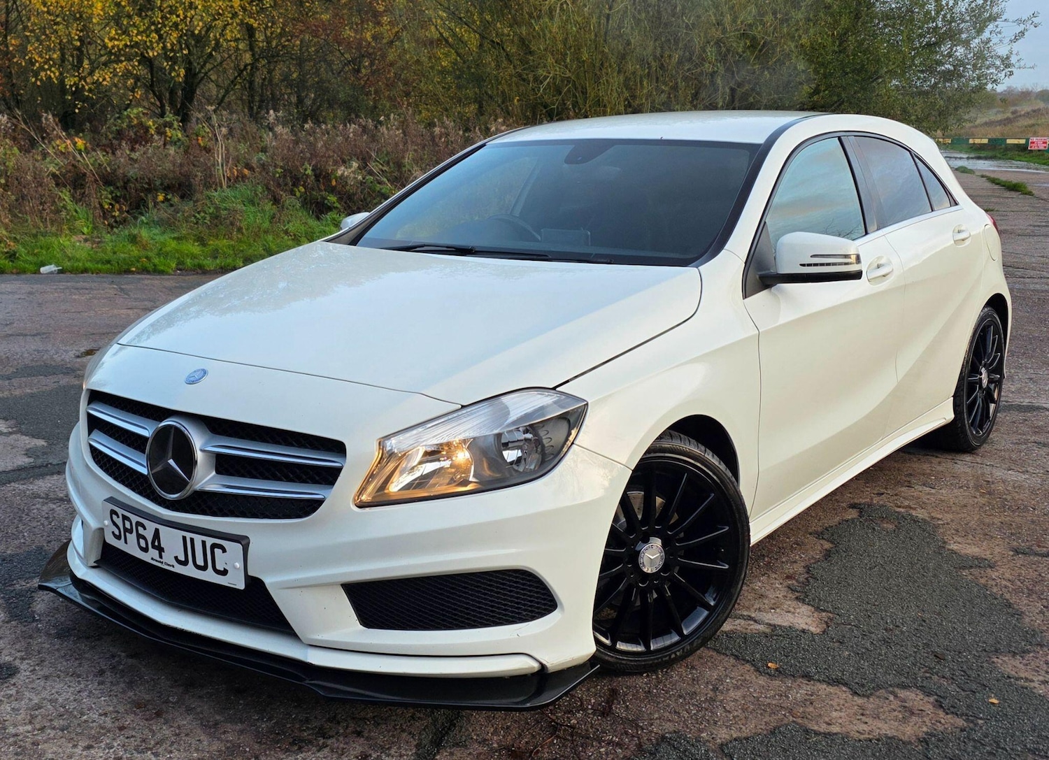 Used Mercedes-Benz A-Class 2014 for sale - 77292016: Photo 2