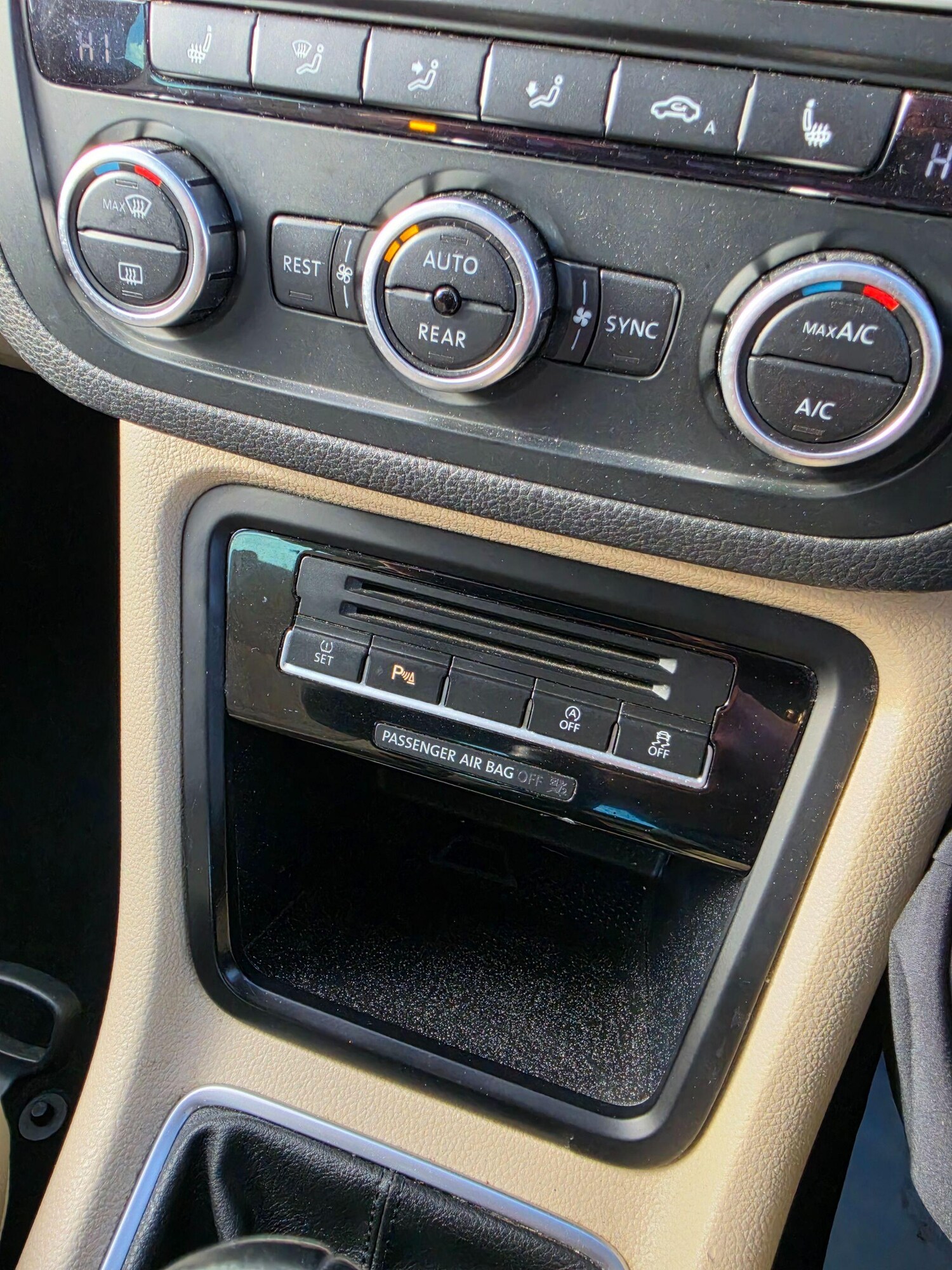 Used Volkswagen Sharan 2014 for sale - 78047175: Photo 24