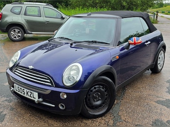 Used MINI Convertible 2005 for sale - 78830107: Photo