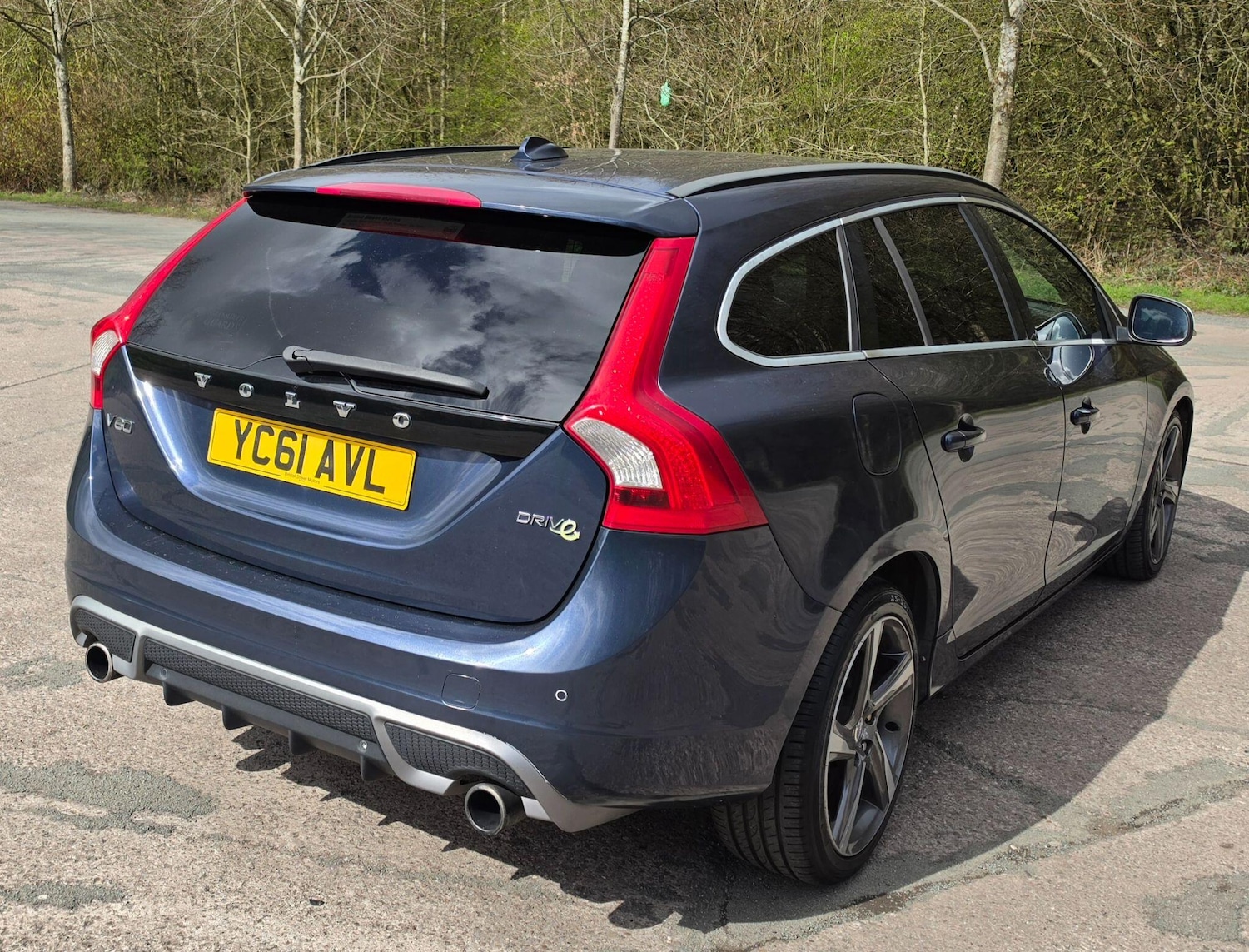 Used Volvo V60 2011 for sale - 78058343: Photo 3