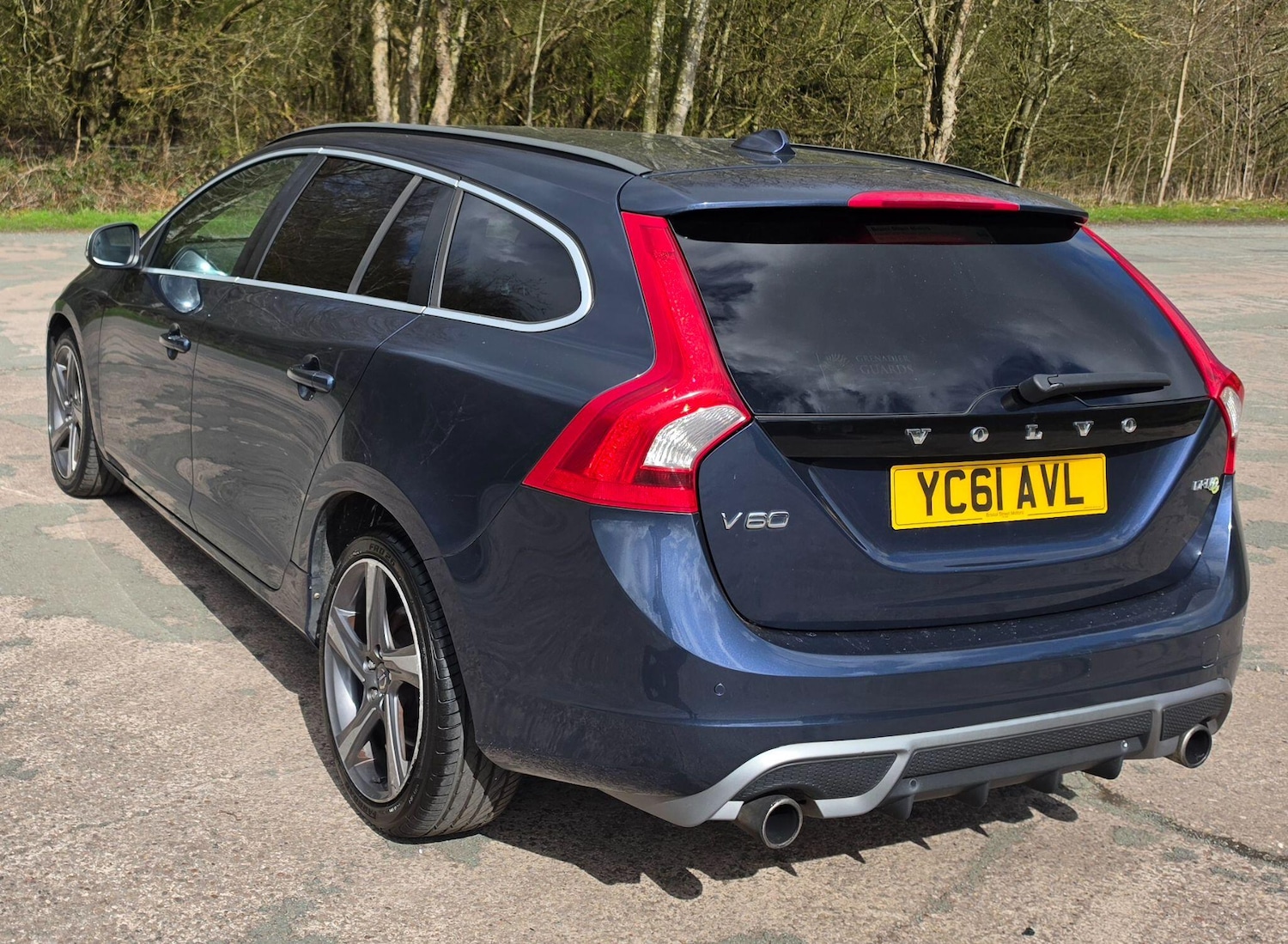 Used Volvo V60 2011 for sale - 78058343: Photo 4