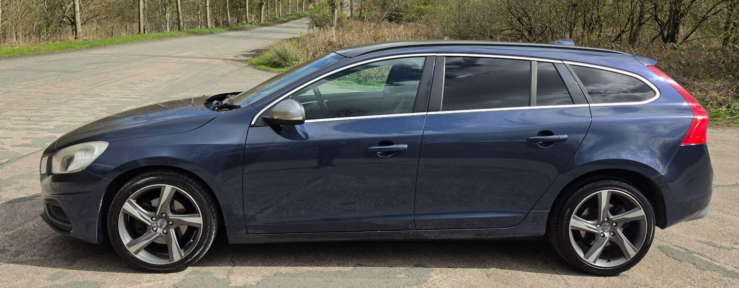 Used Volvo V60 2011 for sale - 78058343: Photo 5