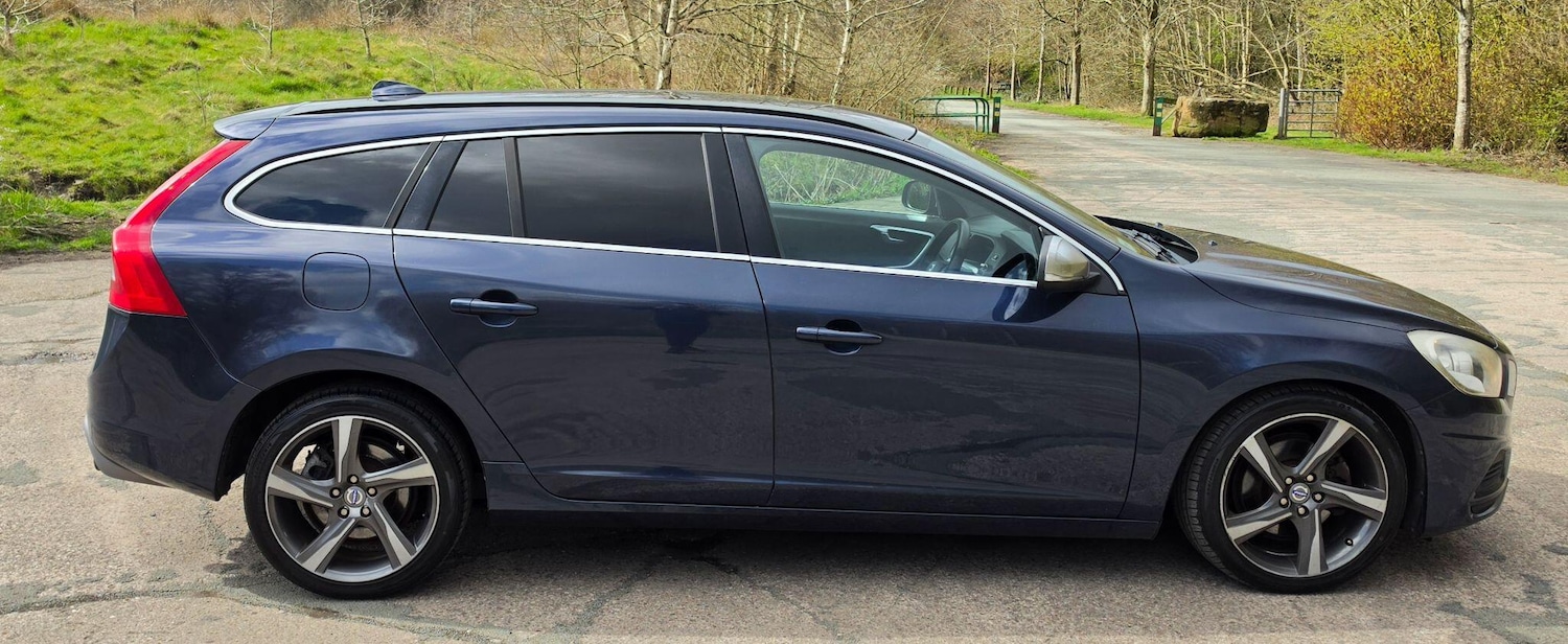 Used Volvo V60 2011 for sale - 78058343: Photo 8