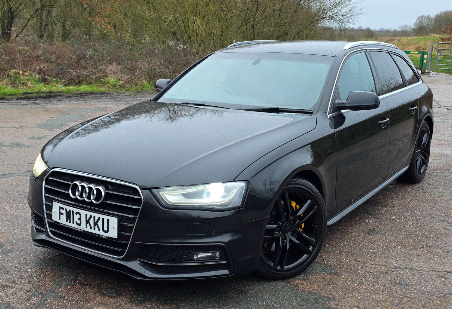 Used Audi A4 2013 for sale - 77696392: Photo 2