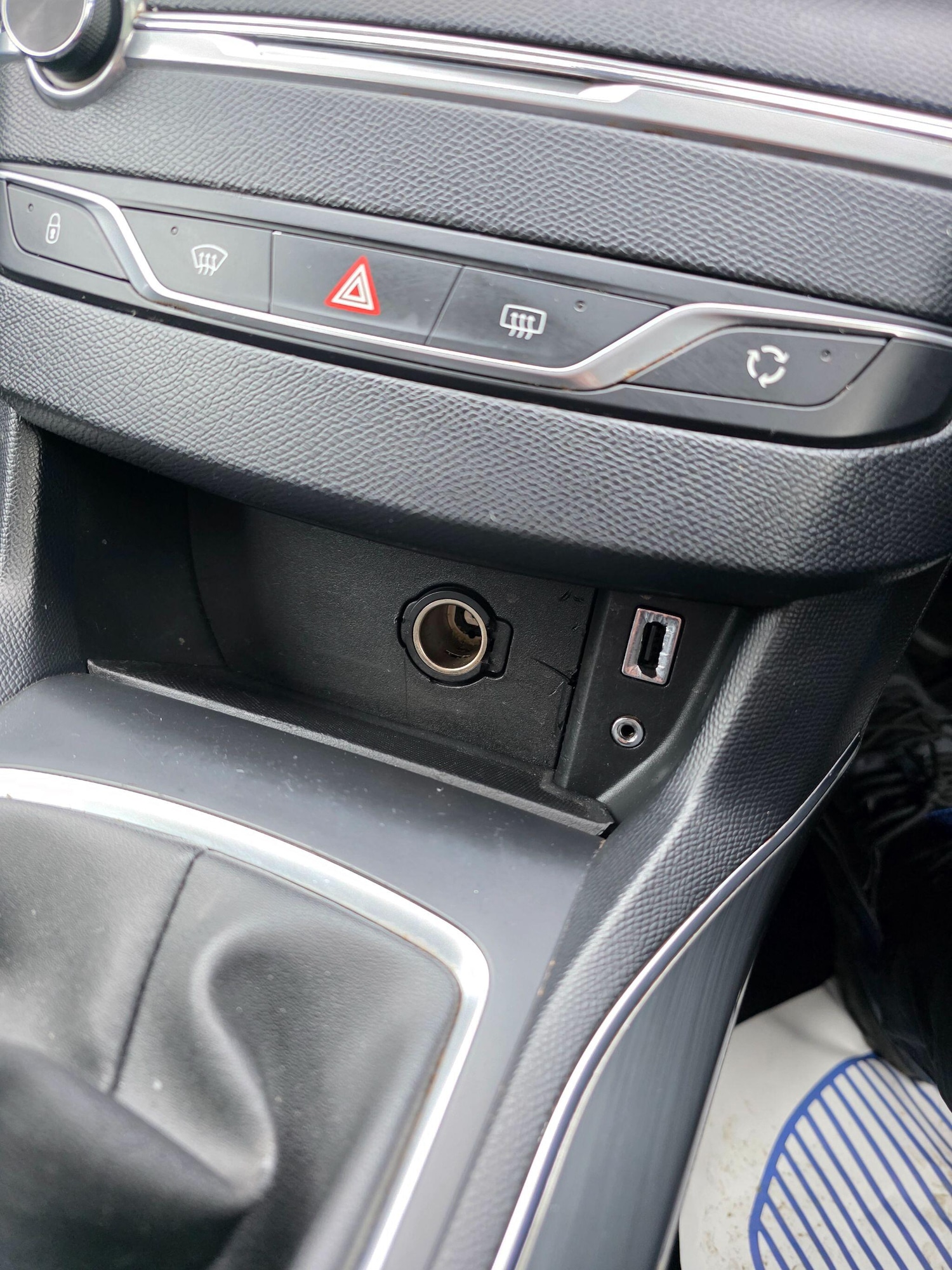 Used Peugeot 308 2015 for sale - 77278981: Photo 19