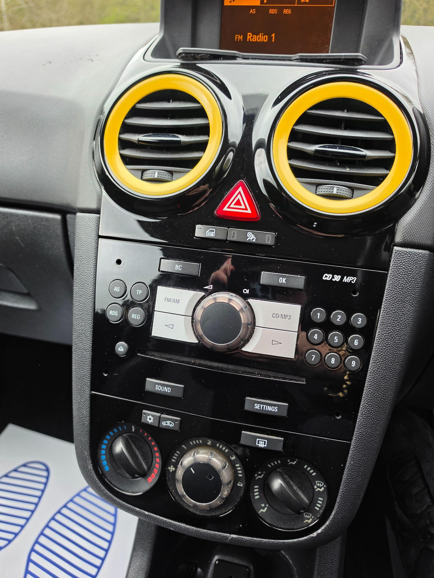 Used Vauxhall Corsa 2011 for sale - 78006593: Photo 17