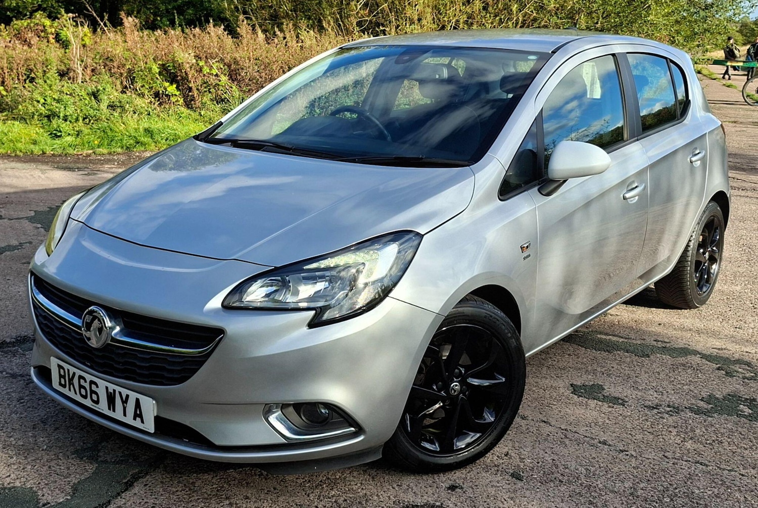 Used Vauxhall Corsa 2016 for sale - 77255574: Photo 2