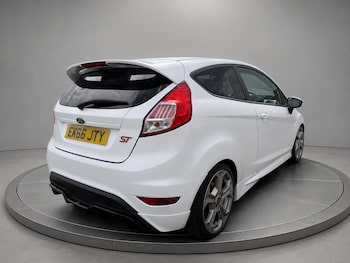 Used Ford Fiesta 2016 for sale - 79531583: Photo
