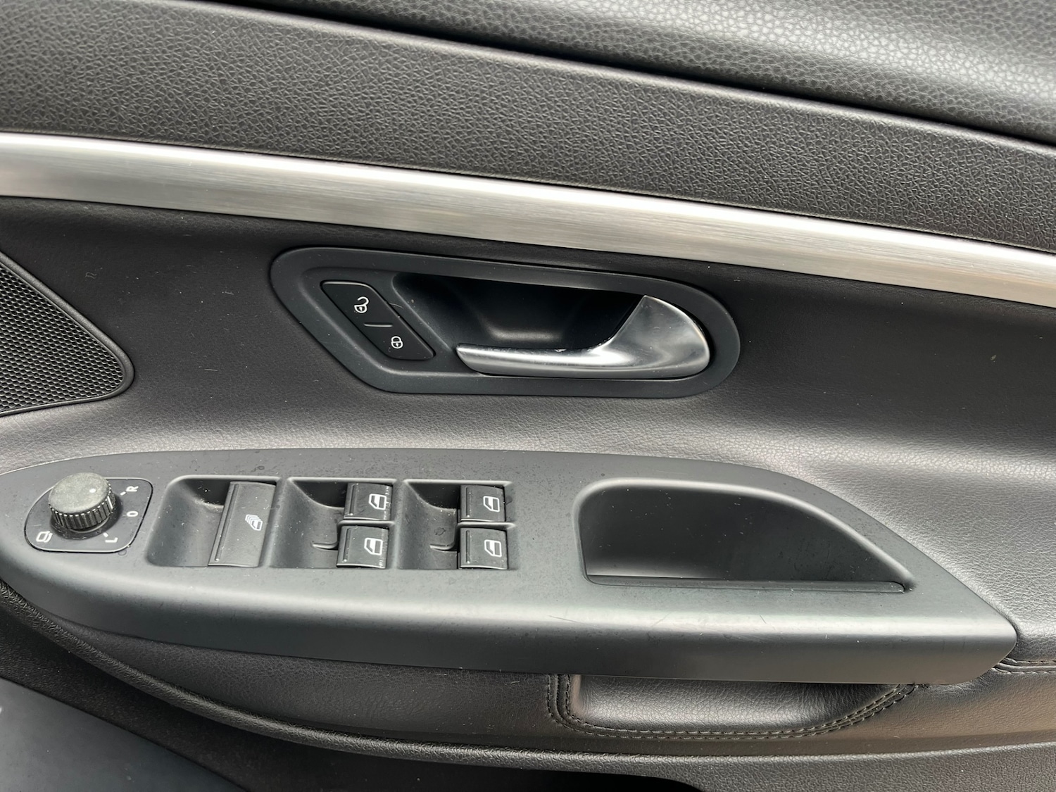 Used Volkswagen EOS 2009 for sale - 76325055: Photo 25