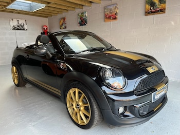 2013 (13) - 2.0 Cooper S D 2dr hi spec [ carbon pack ] £35 TAX