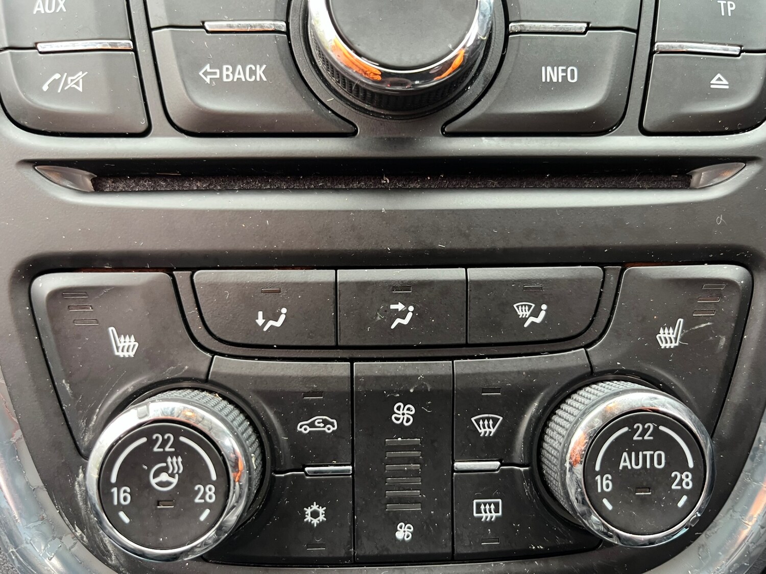 Used Vauxhall Mokka 2016 for sale - 77548445: Photo 24