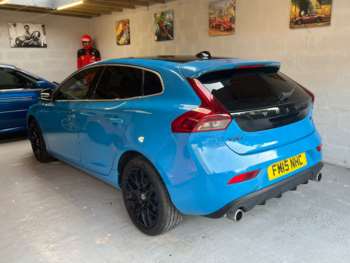 Used Volvo V40 2015 for sale - 74678036: Photo