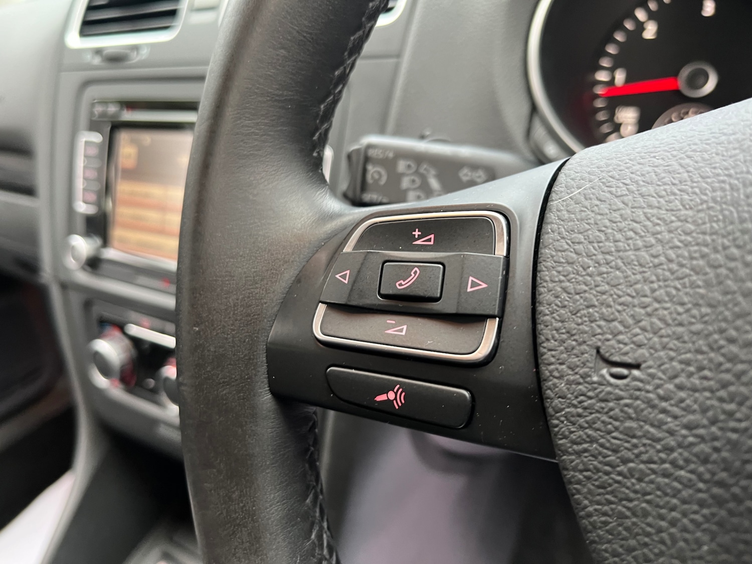 Used Volkswagen Golf 2010 for sale - 76712067: Photo 47