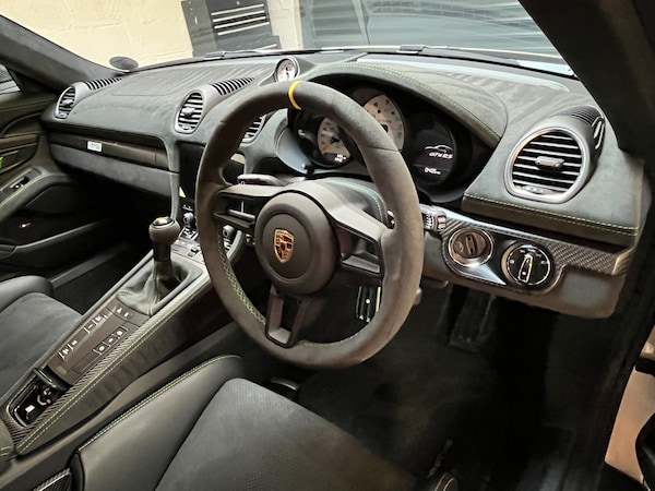 Used Porsche Cayman 2024 for sale - 75424727: Photo 11