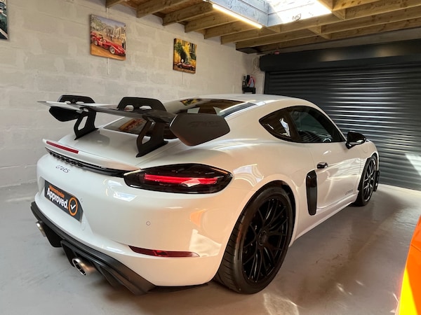 Used Porsche Cayman 2024 for sale - 75424727: Photo 18