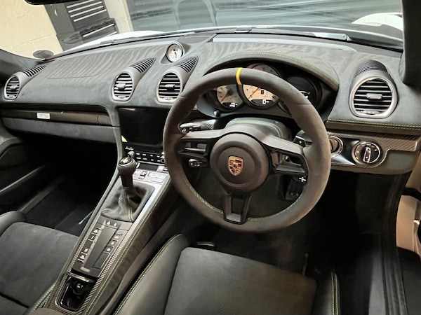Used Porsche Cayman 2024 for sale - 75424727: Photo 22