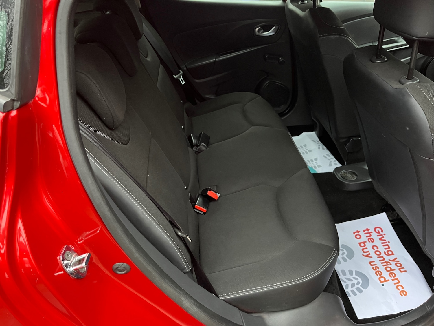 Used Renault Clio 2015 for sale - 76884783: Photo 14