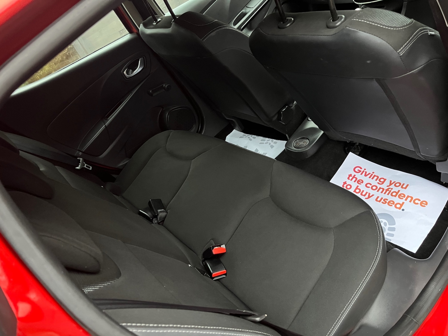 Used Renault Clio 2015 for sale - 76884783: Photo 15