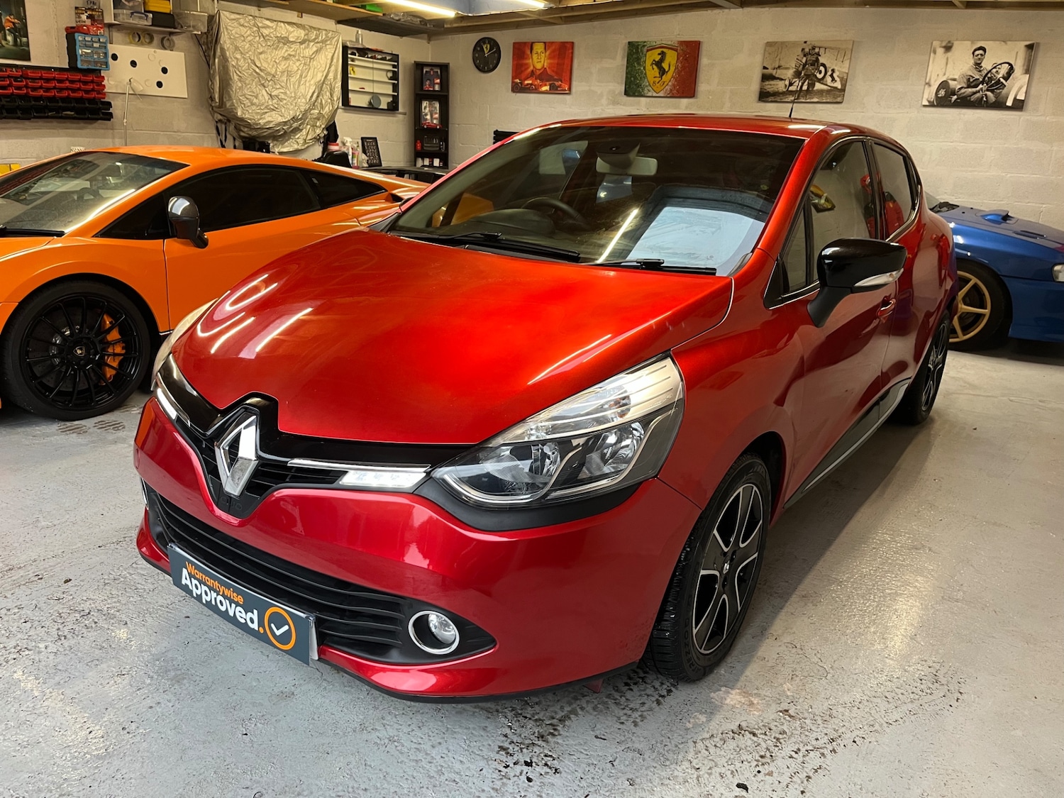 Used Renault Clio 2015 for sale - 76884783: Photo 2