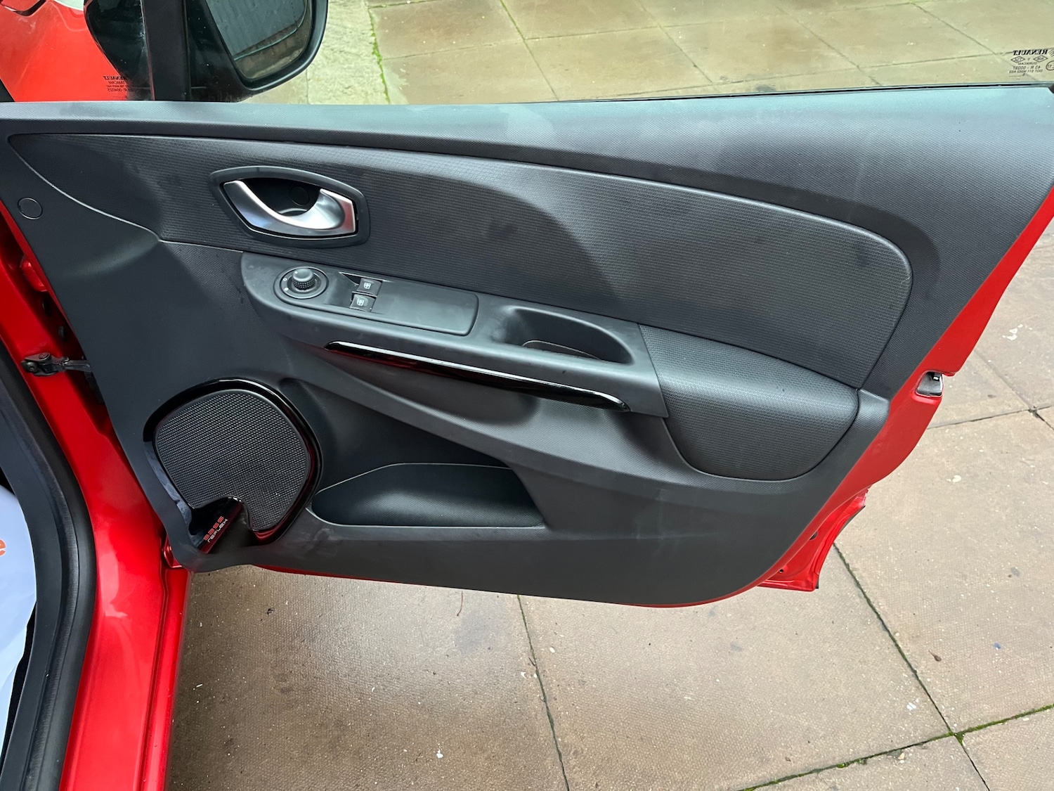 Used Renault Clio 2015 for sale - 76884783: Photo 22