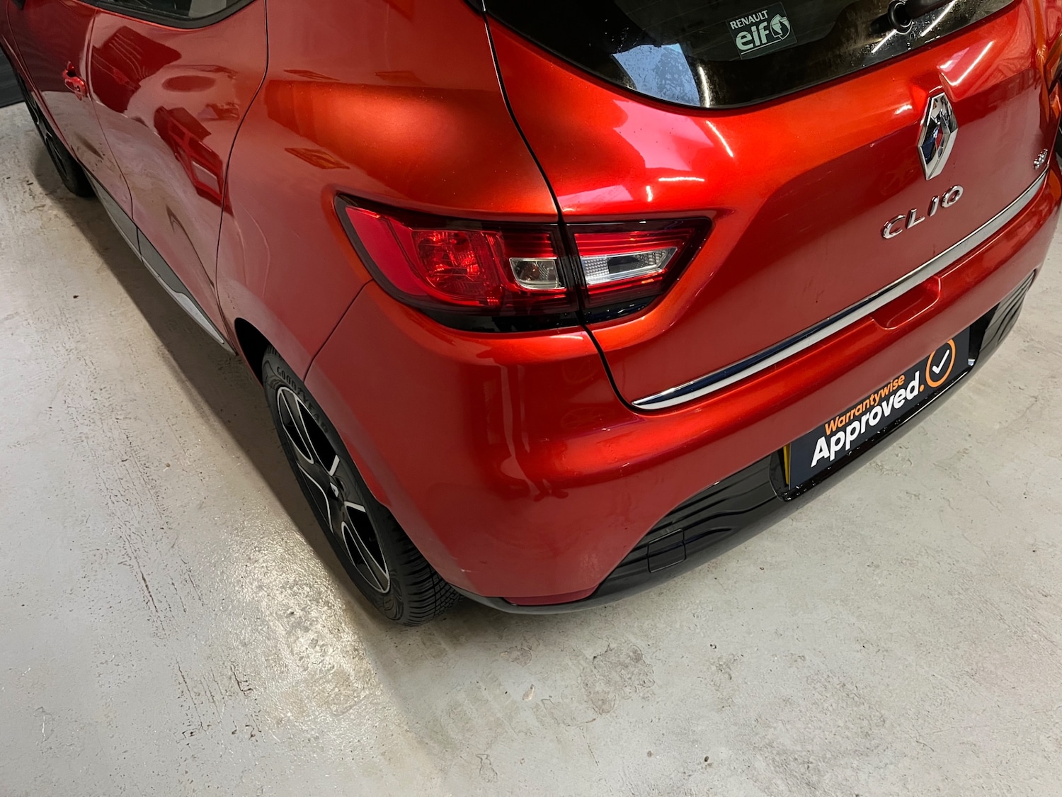 Used Renault Clio 2015 for sale - 76884783: Photo 30