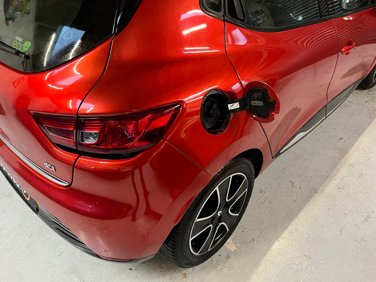 Used Renault Clio 2015 for sale - 76884783: Photo 36