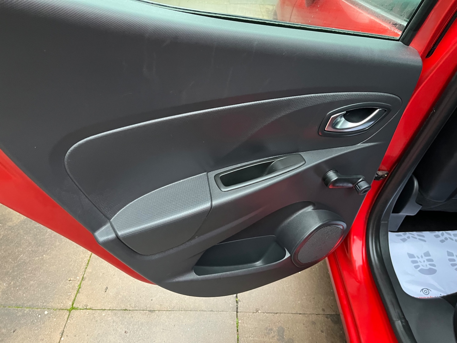 Used Renault Clio 2015 for sale - 76884783: Photo 43