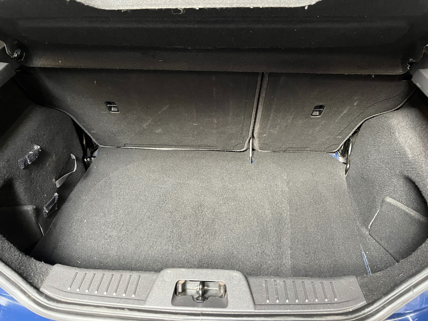 Vehicle 33