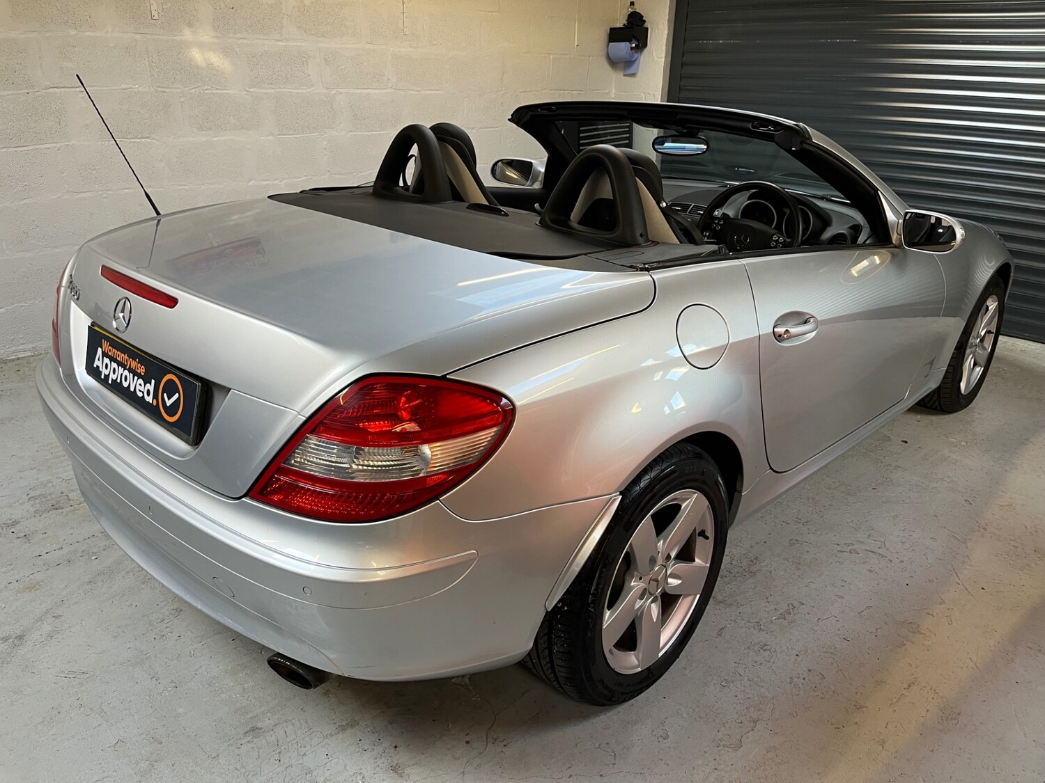 Used Mercedes-Benz SLK 2007 for sale - 77548418: Photo 16
