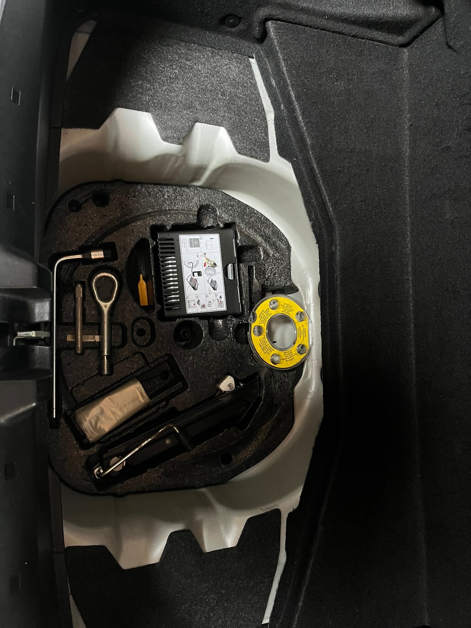 Used Mercedes-Benz SLK 2005 for sale - 76453161: Photo 95