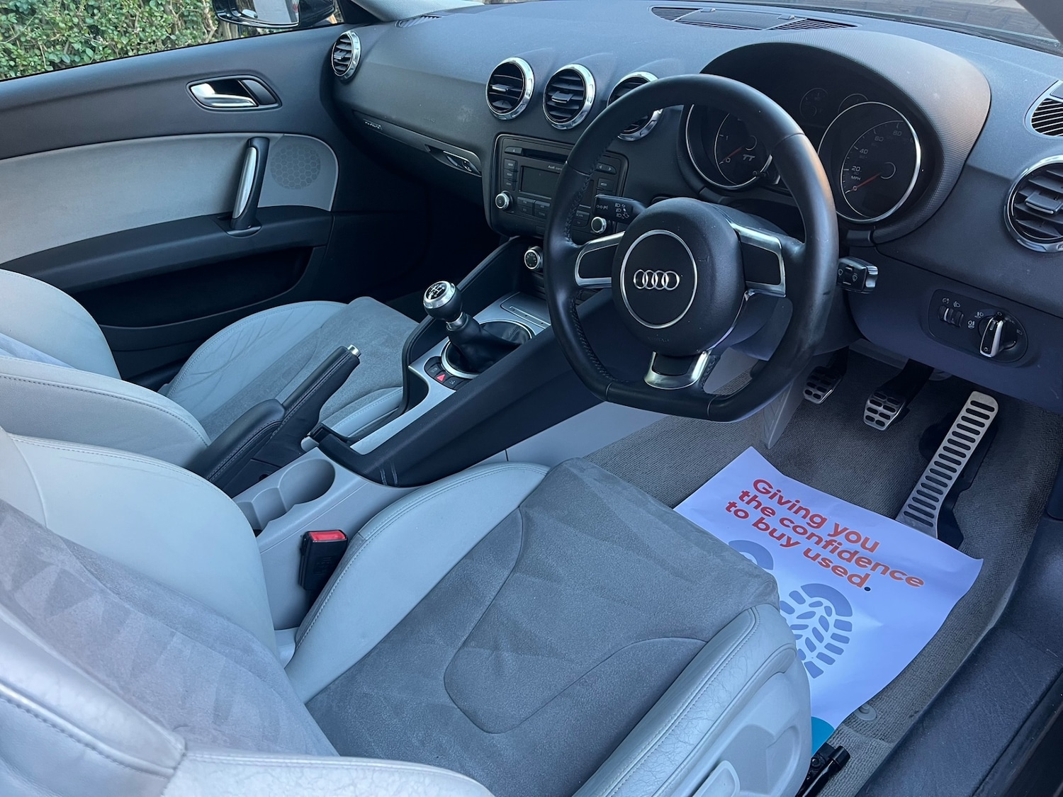 Used Audi TT 2011 for sale - 76603725: Photo 25