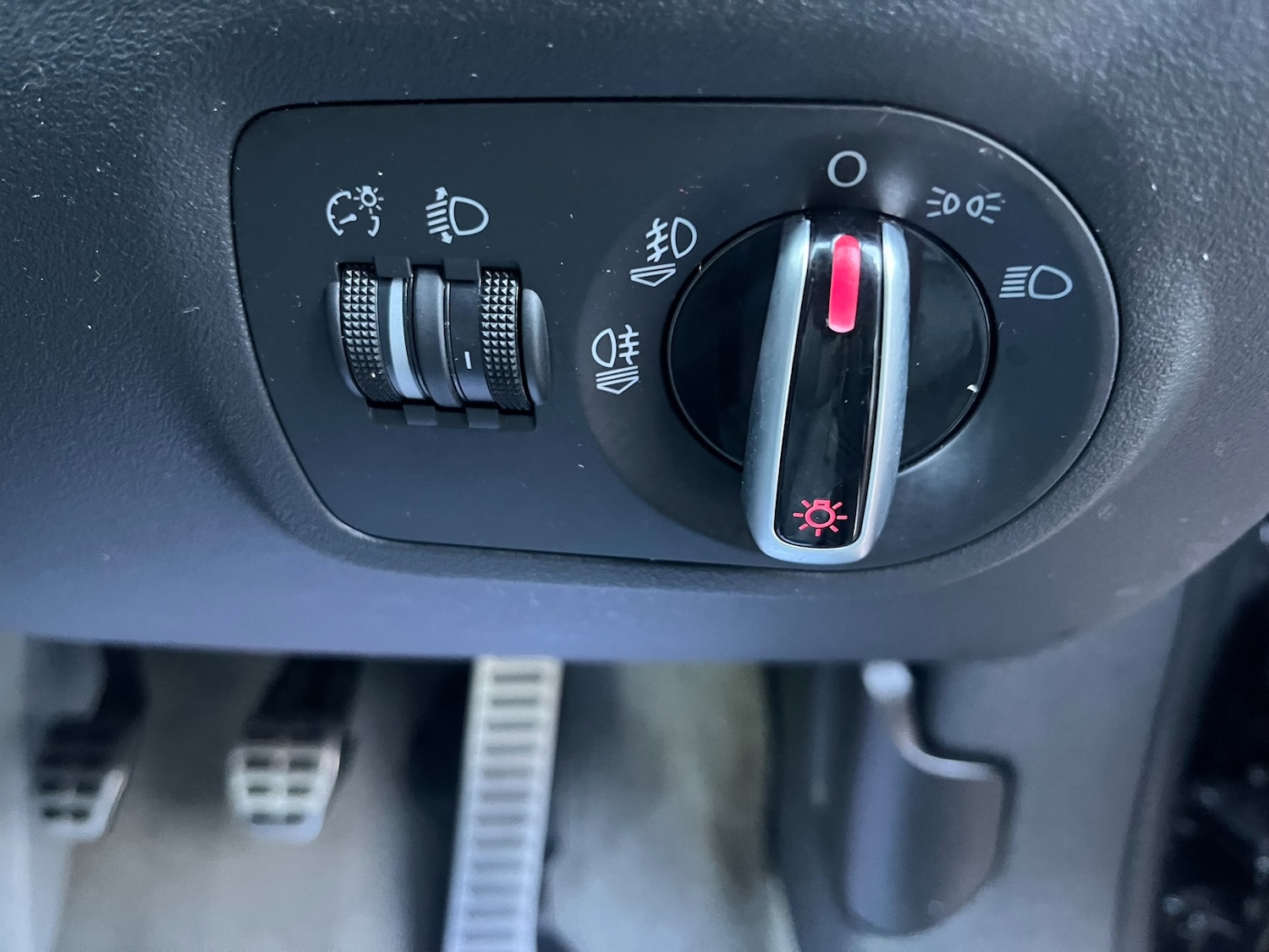 Used Audi TT 2011 for sale - 76603725: Photo 35