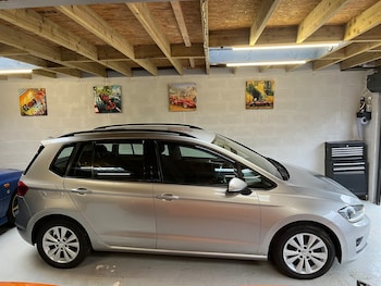 Used Volkswagen Golf SV 2016 for sale - 77013821: Photo