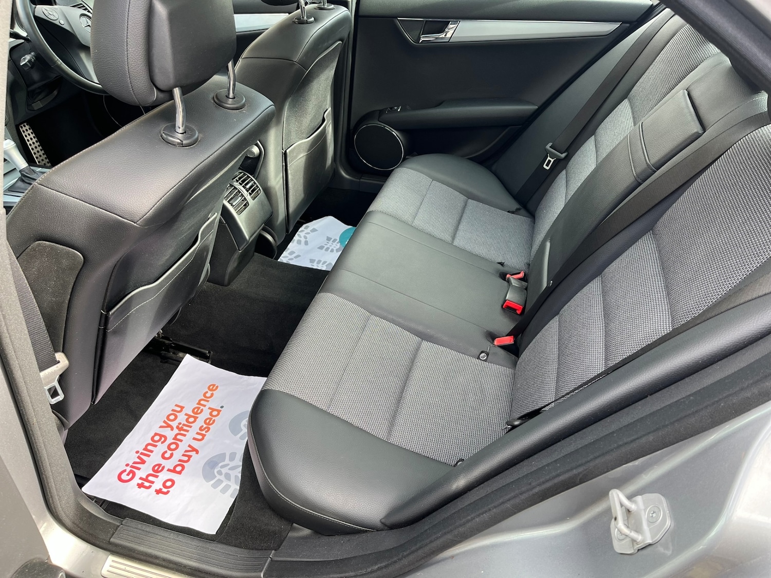 Used Mercedes-Benz C Class 2011 for sale - 77438507: Photo 16