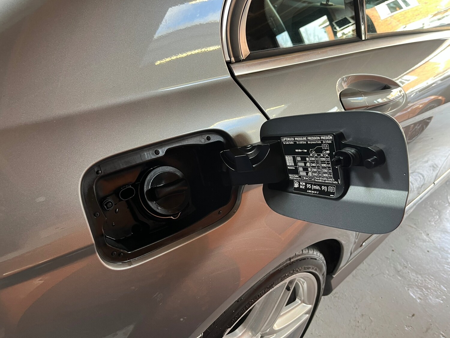 Used Mercedes-Benz C Class 2011 for sale - 77438507: Photo 38