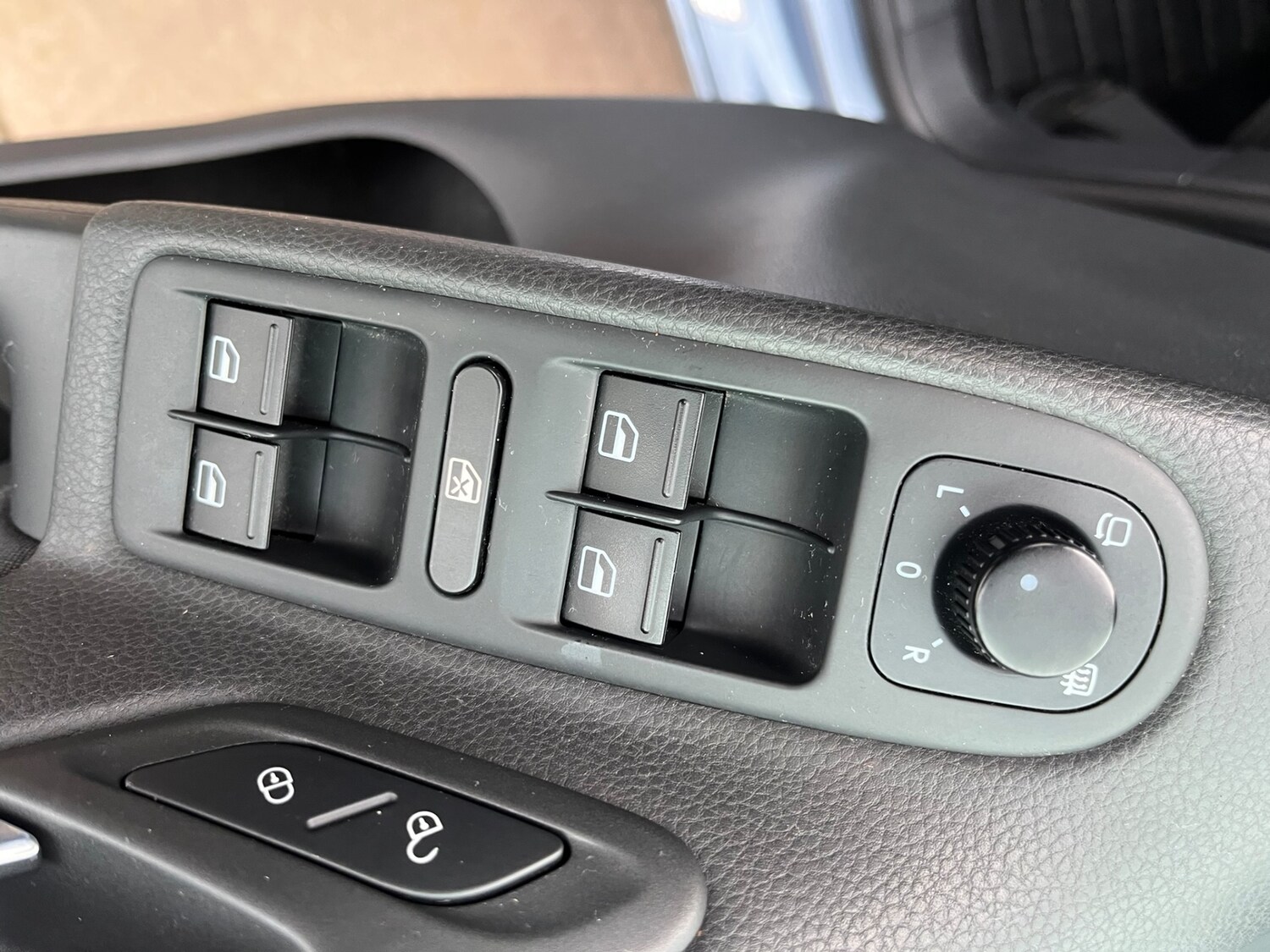 Used Volkswagen Golf 2009 for sale - 77241165: Photo 24