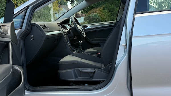 Used Volkswagen Golf 2014 for sale - 76182524: Photo 14