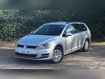 Volkswagen - Golf