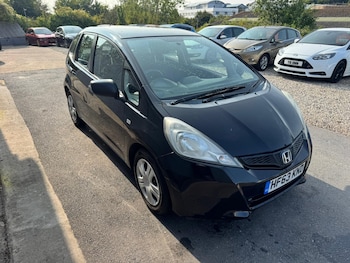 Used Honda Jazz 2013 for sale - 75598522: Photo